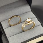 Luksuzan set prstenja zlatni