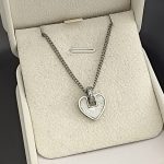 Ogrlica sa sedef srcom