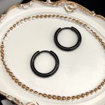 Srednje crne minđuše