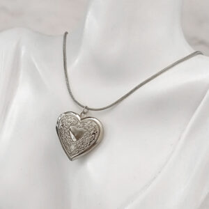 Sajlica sa priveskom medaljona srebrna