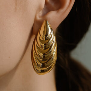 Školjka minđuše zlatne