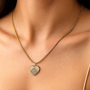 Sajlica sa priveskom srca sa cirkonima zlatna