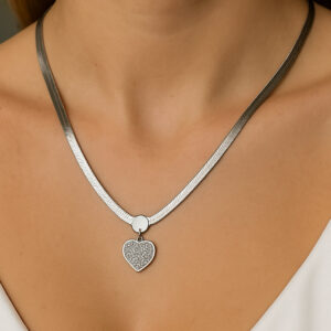 Snake ogrlica sa priveskom srca sa cirkonima srebrna