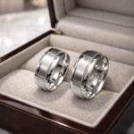 Glatke šire burme srebrna boja