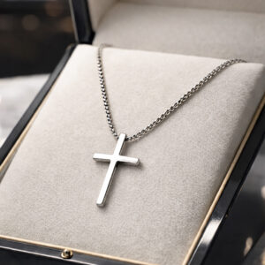 Lanac-sa-priveskom-krsta-srebrni
