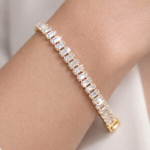 Narukvica sa kristalima u zlatnoj boji